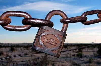 cloud security padlock